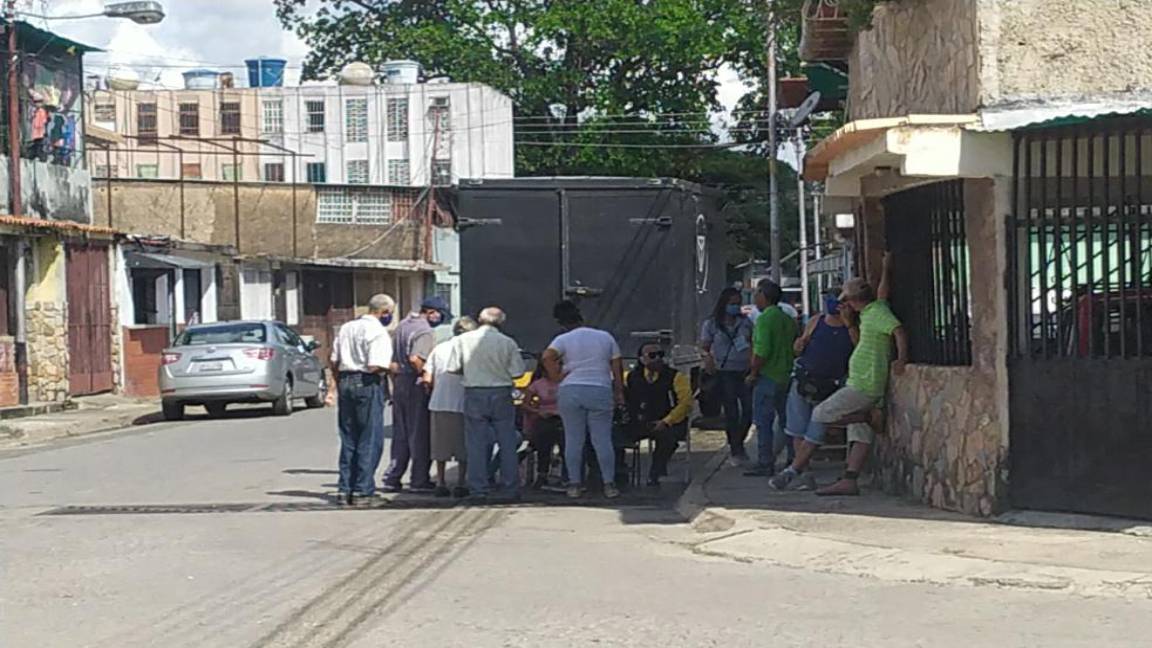 Controlan la participación electoral de trabajadores públicos de ...