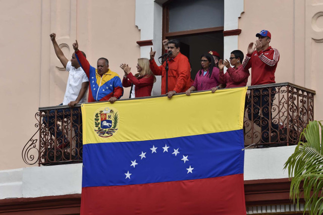 Bloomberg: Régimen de Maduro contrató a exministro de Ecuador como asesor financiero