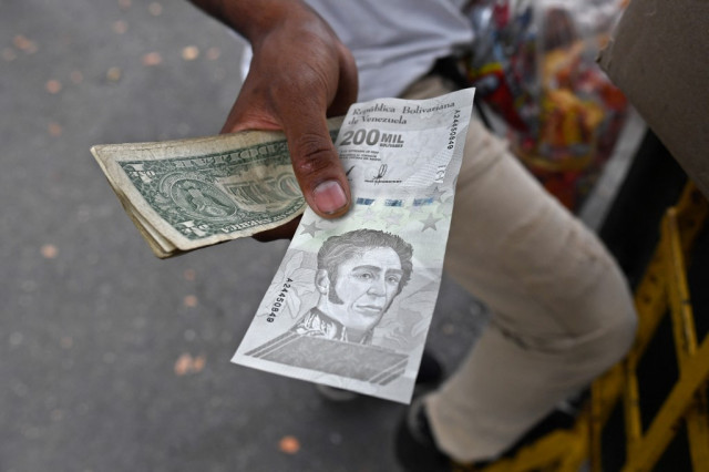 La paradoja de la dolarización en Venezuela