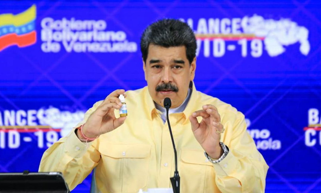 Maduro presume vacunación a pesar de no pertenecer a sectores más vulnerables al virus