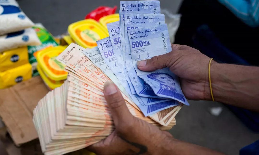 “La gran incógnita es cuántos ceros”: Economista Jesús Casique ve “factible” una nueva reconversión monetaria