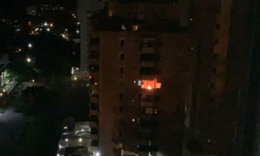Reportan una fuerte explosión un apartamento en La Trigaleña, Valencia (+ videos)