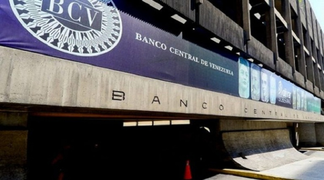 Írrito BCV intervino por primera vez, en junio para contener el avance del precio del dólar en las mesas cambiarias