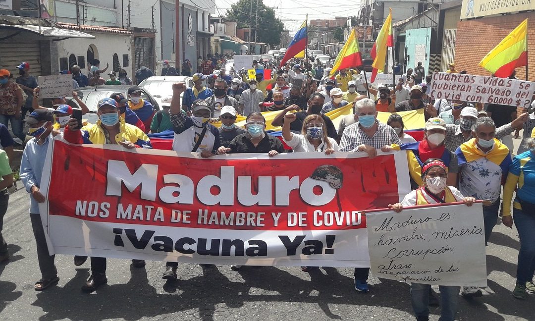 “Maduro nos mata de hambre y de COVID-19”: Políticos marchan junto a la sociedad civil exigiendo vacunas