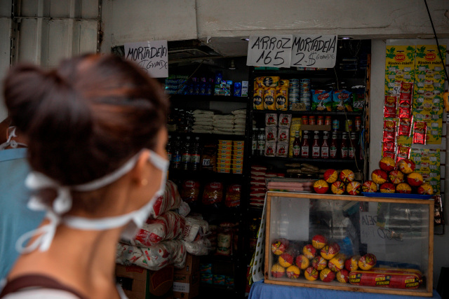 Aumento del dólar paralelo dispara los precios de los alimentos en Venezuela