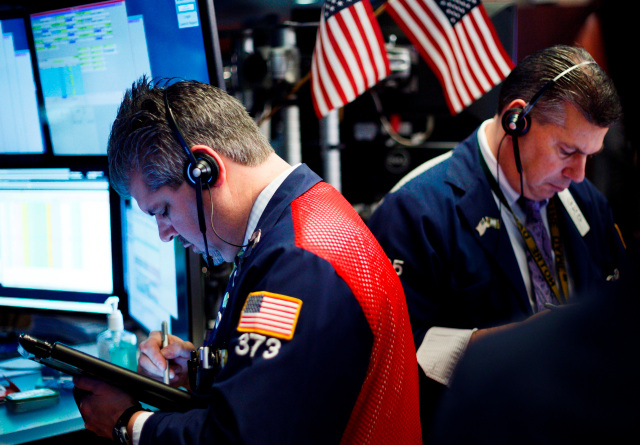 Wall Street cierra mixto y el Dow Jones baja tras el festivo en EEUU