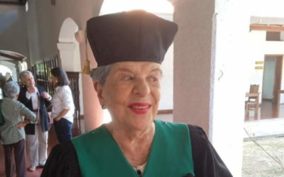 El doctorado honoris causa de Virginia Betancourt Valverde