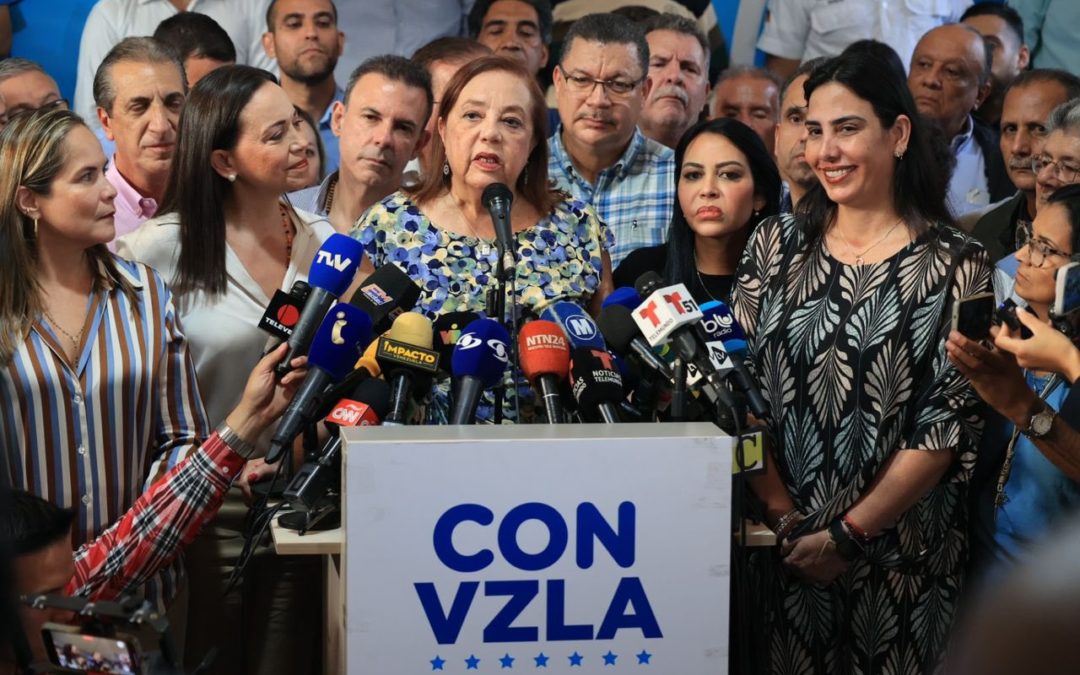 María Corina Machado designa a Corina Yoris para la postulación de candidatura presidencial